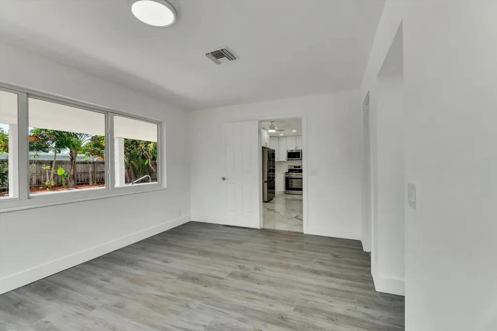 1404 SW 1st Avenue Deerfield Beach FL 33441