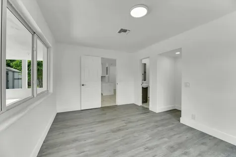1404 SW 1st Avenue Deerfield Beach FL 33441