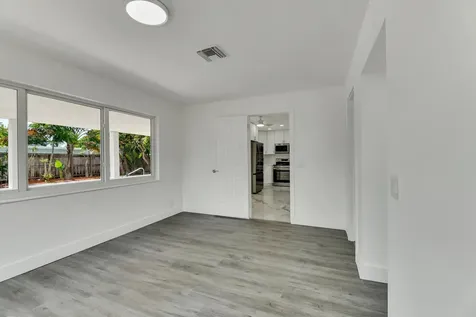 1404 SW 1st Avenue Deerfield Beach FL 33441