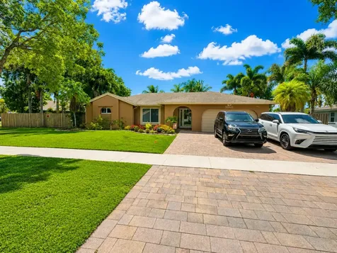 5040 SW 117th Way Cooper City FL 33330