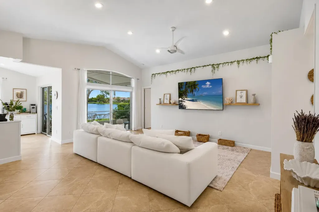 7188 Burgess Drive Lake Worth FL 33467