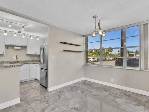 2741 Taft Street Hollywood FL 33020