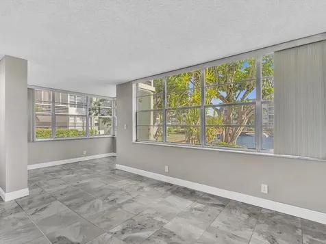 2741 Taft Street Hollywood FL 33020