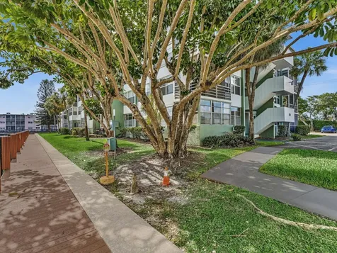 2741 Taft Street Hollywood FL 33020