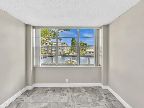 2741 Taft Street Hollywood FL 33020