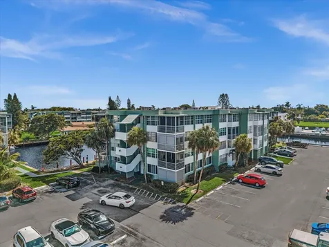 2741 Taft Street Hollywood FL 33020