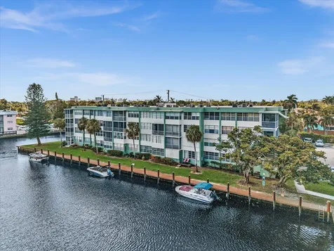 2741 Taft Street Hollywood FL 33020
