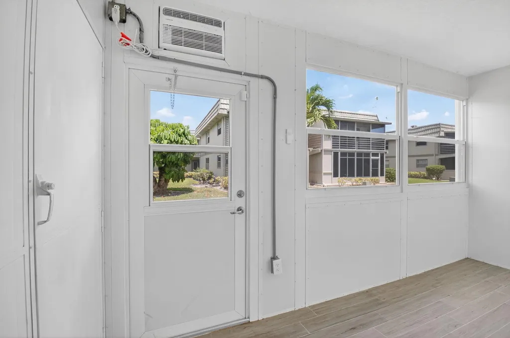 103 Brittany C Delray Beach FL 33446