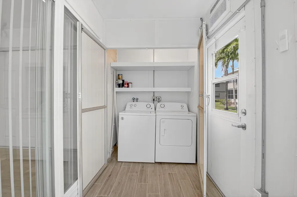 103 Brittany C Delray Beach FL 33446