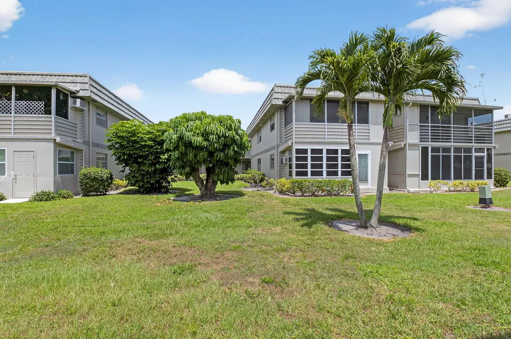 103 Brittany C Delray Beach FL 33446