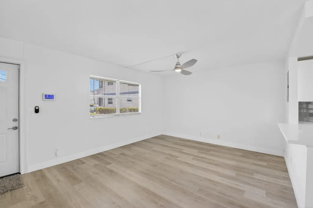 103 Brittany C Delray Beach FL 33446