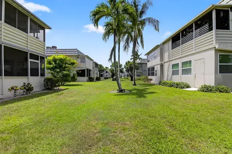 103 Brittany C Delray Beach FL 33446