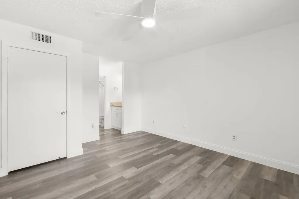 4541 W Mcnab Road Pompano Beach FL 33069
