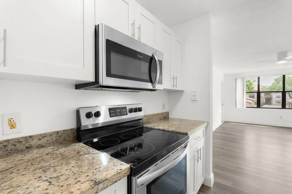 4541 W Mcnab Road Pompano Beach FL 33069