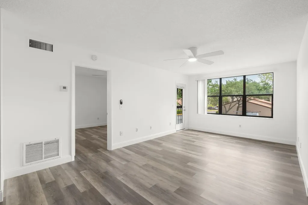 4541 W Mcnab Road Pompano Beach FL 33069