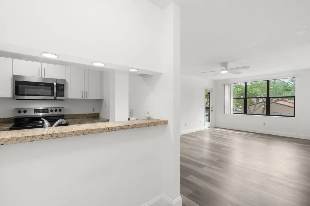 4541 W Mcnab Road Pompano Beach FL 33069