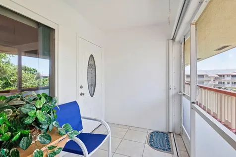 5300 Washington Street Hollywood FL 33021