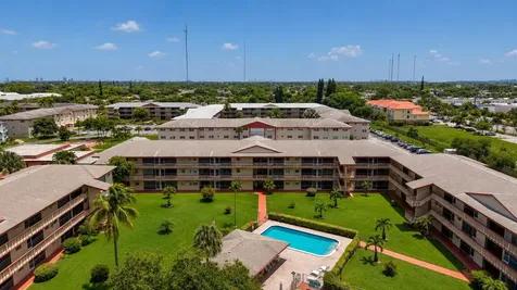 5300 Washington Street Hollywood FL 33021