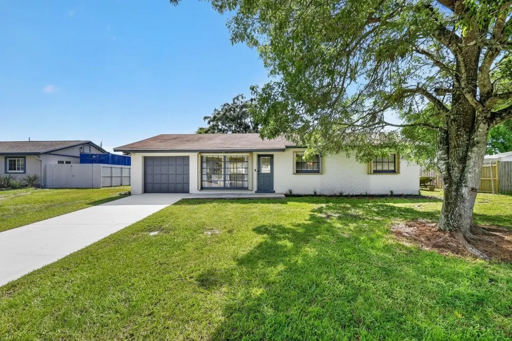 432 W Shadyside Circle West Palm Beach FL 33415