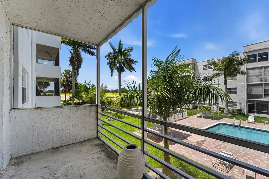 3000 E Sunrise Lakes Drive E Sunrise FL 33322