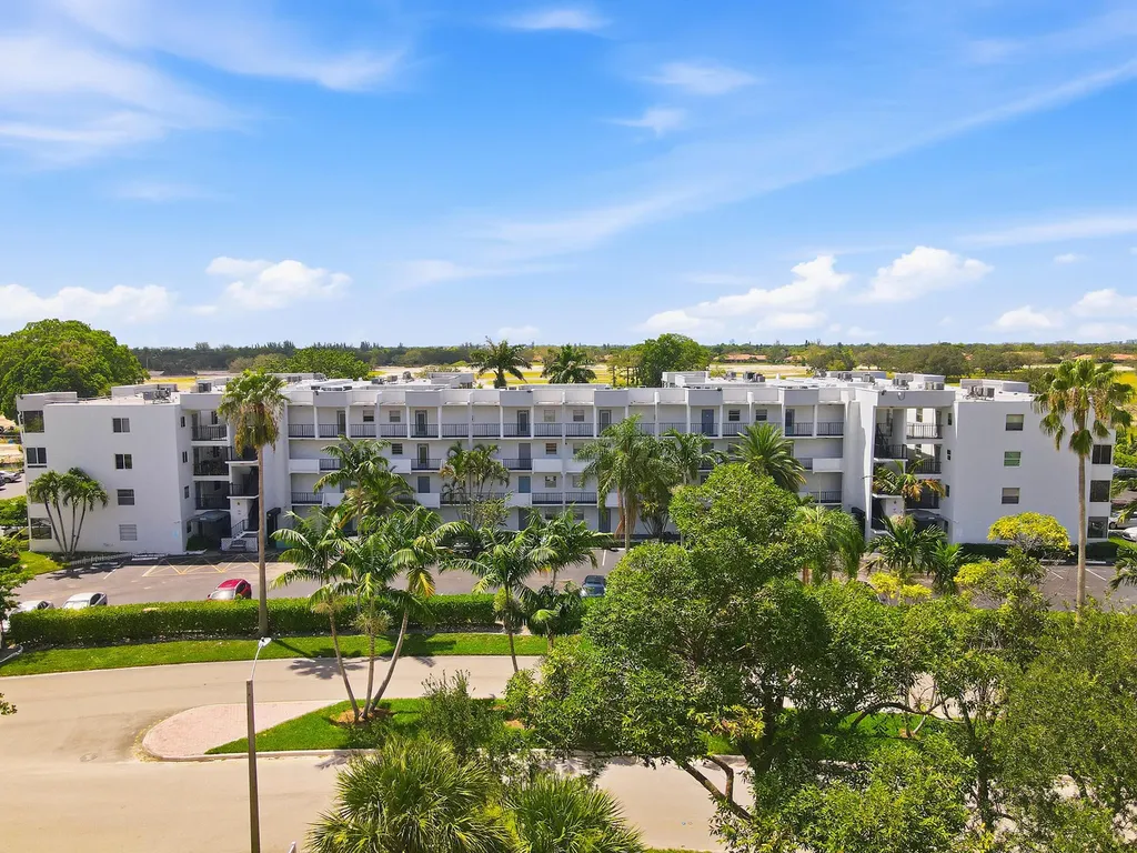 3000 E Sunrise Lakes Drive E Sunrise FL 33322