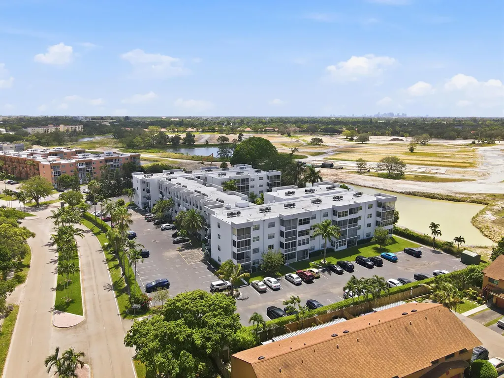 3000 E Sunrise Lakes Drive E Sunrise FL 33322