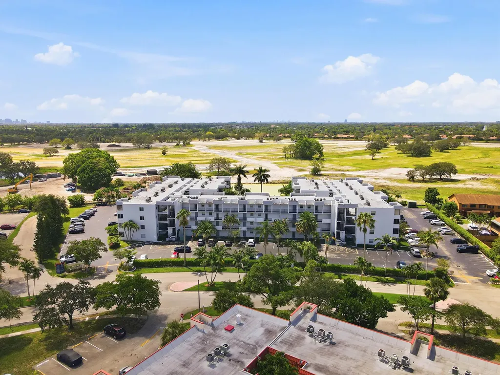 3000 E Sunrise Lakes Drive E Sunrise FL 33322