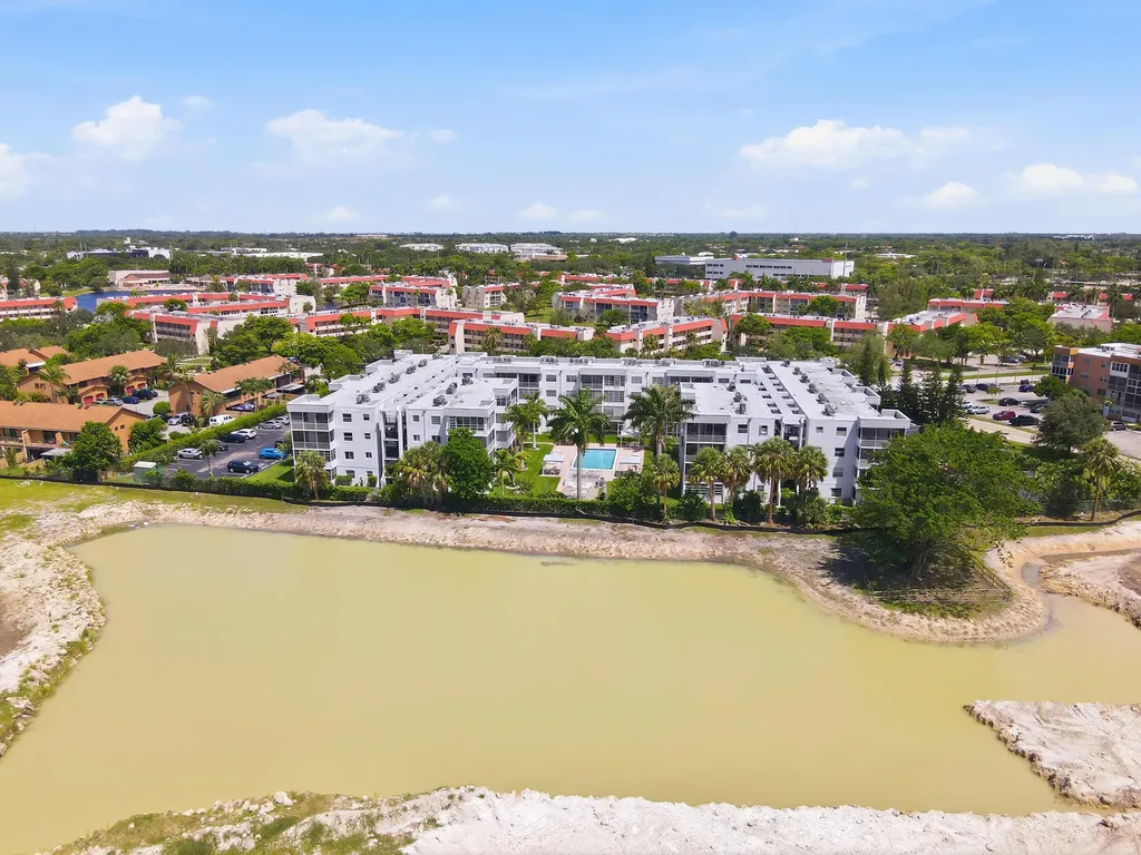 3000 E Sunrise Lakes Drive E Sunrise FL 33322