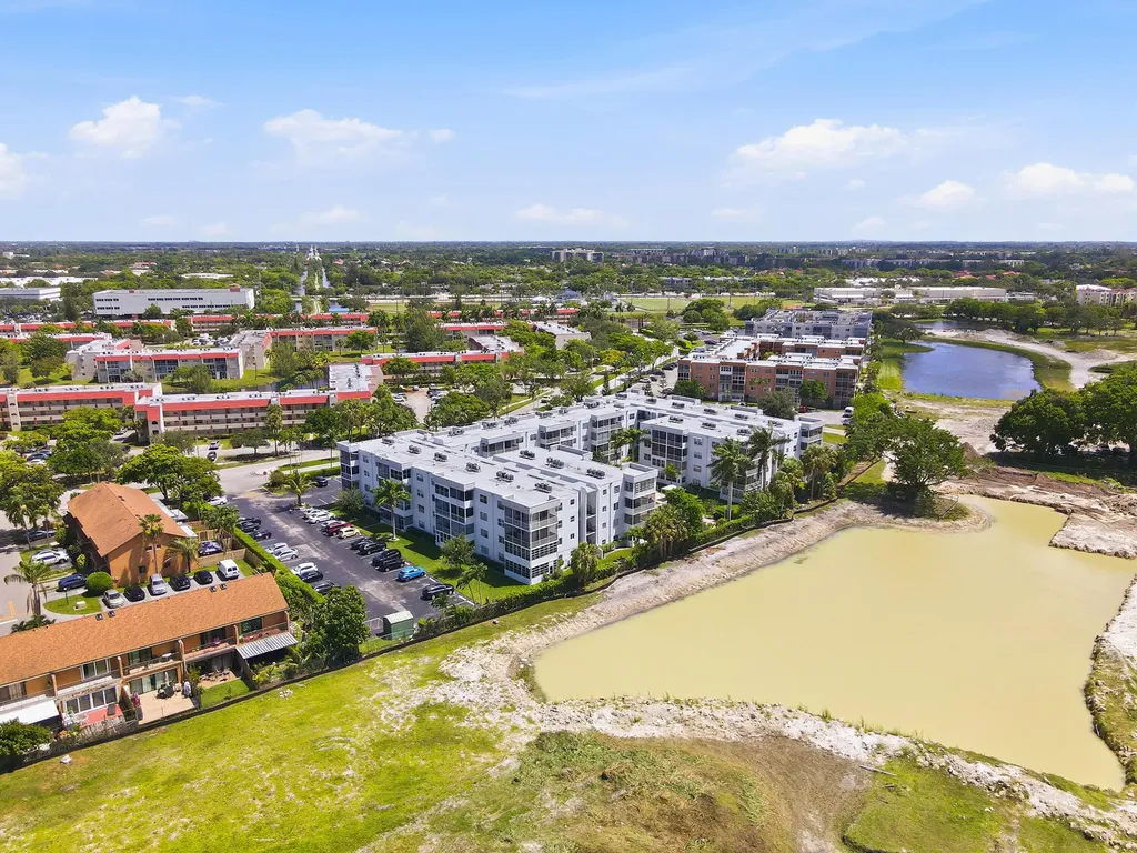 3000 E Sunrise Lakes Drive E Sunrise FL 33322