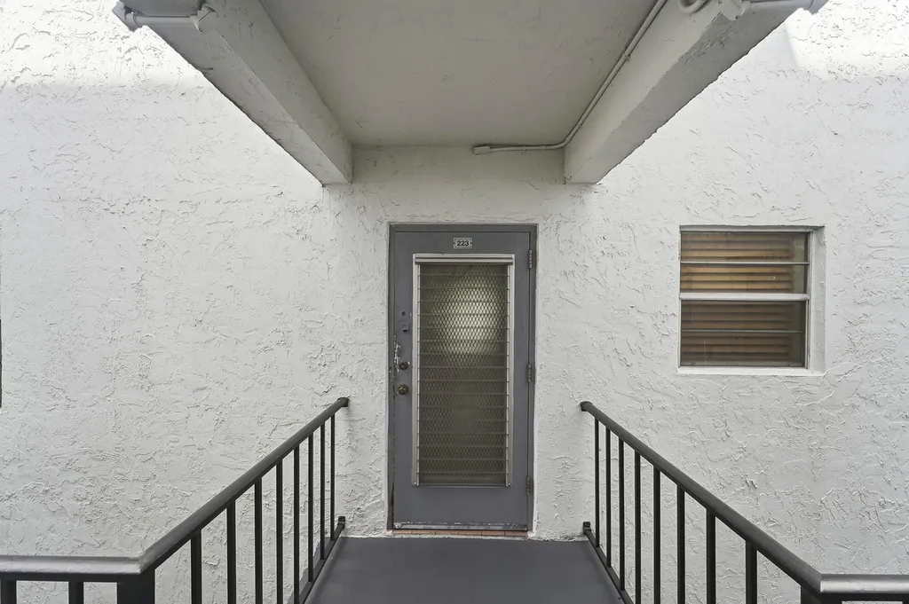 3000 E Sunrise Lakes Drive E Sunrise FL 33322