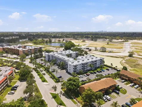 3000 E Sunrise Lakes Drive E Sunrise FL 33322