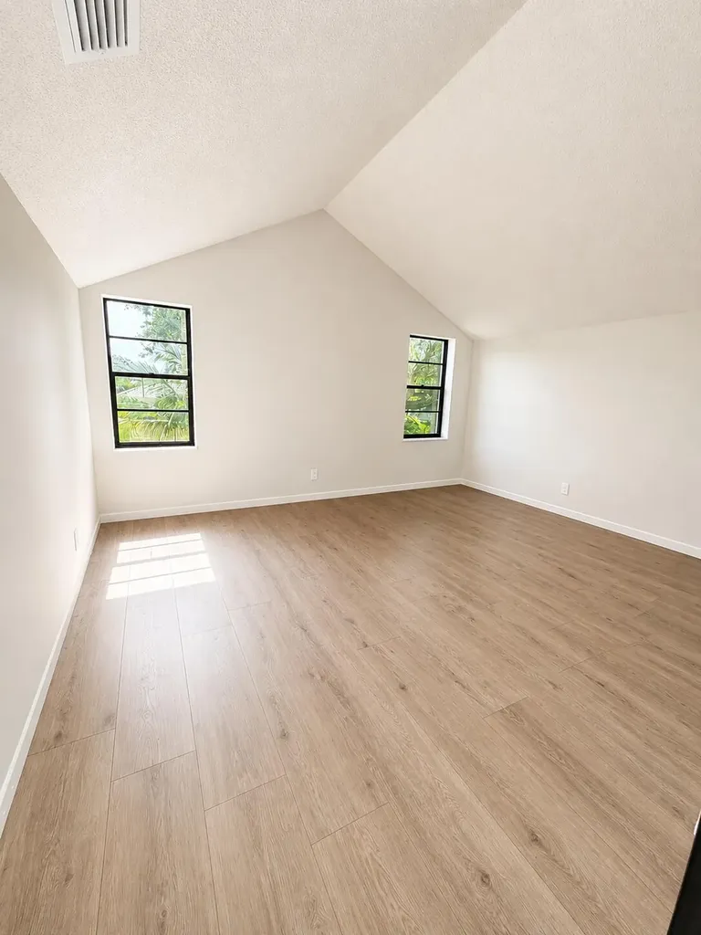 1640 SW 120th Terrace Davie FL 33325