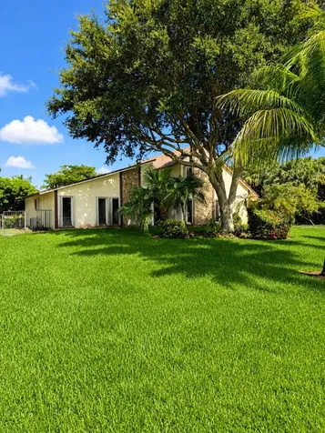1640 SW 120th Terrace Davie FL 33325