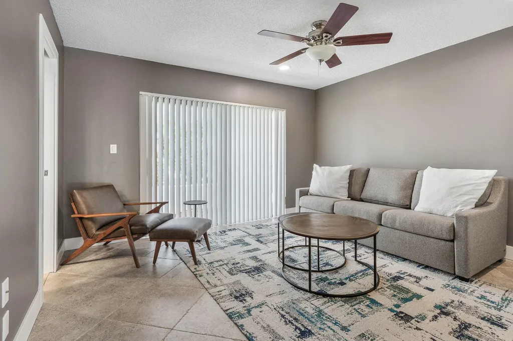 10891 Boca Woods Lane Boca Raton FL 33428