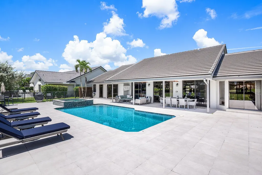 10891 Boca Woods Lane Boca Raton FL 33428