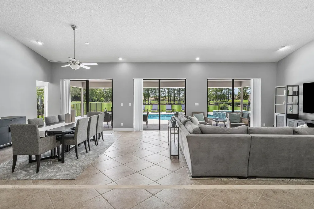 10891 Boca Woods Lane Boca Raton FL 33428