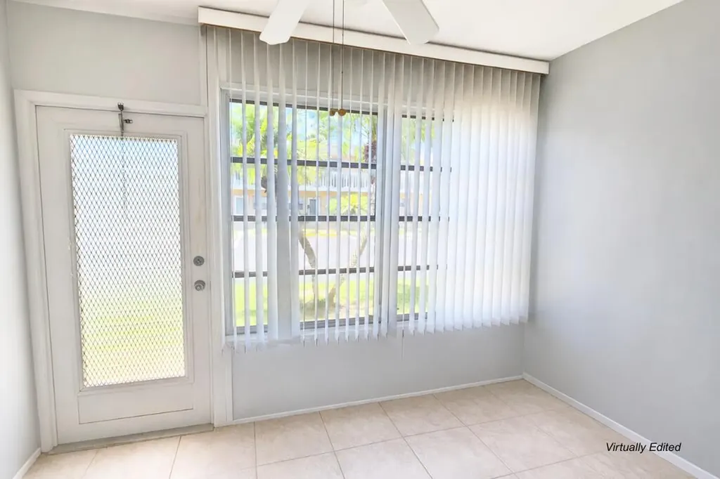 2192 NE 1st Way Boynton Beach FL 33435