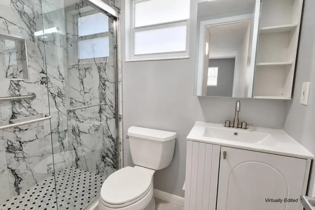 2192 NE 1st Way Boynton Beach FL 33435