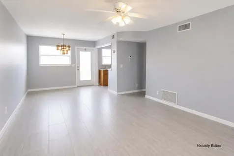 2192 NE 1st Way Boynton Beach FL 33435