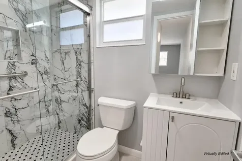 2192 NE 1st Way Boynton Beach FL 33435