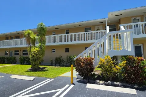 2192 NE 1st Way Boynton Beach FL 33435