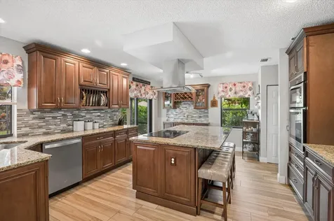 1751 NW 112th Terrace Coral Springs FL 33071