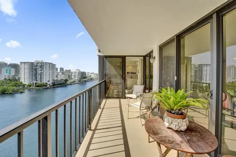 936 Intracoastal Drive Fort Lauderdale FL 33304