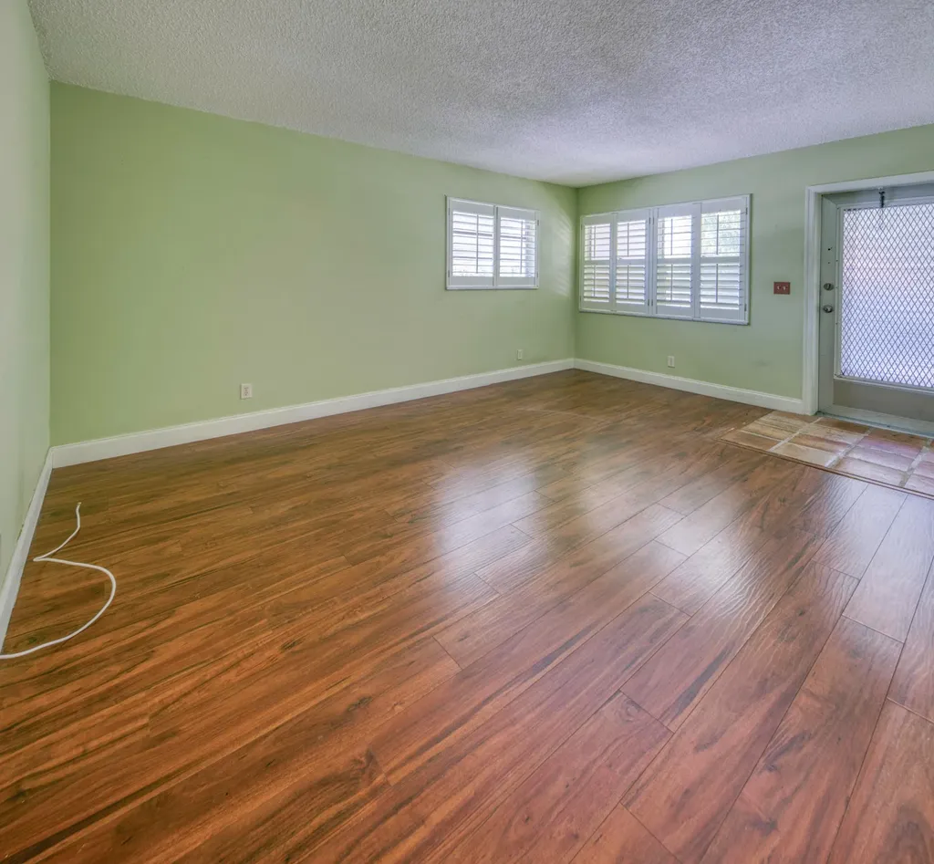 216 N Federal Highway Lake Worth Beach FL 33460