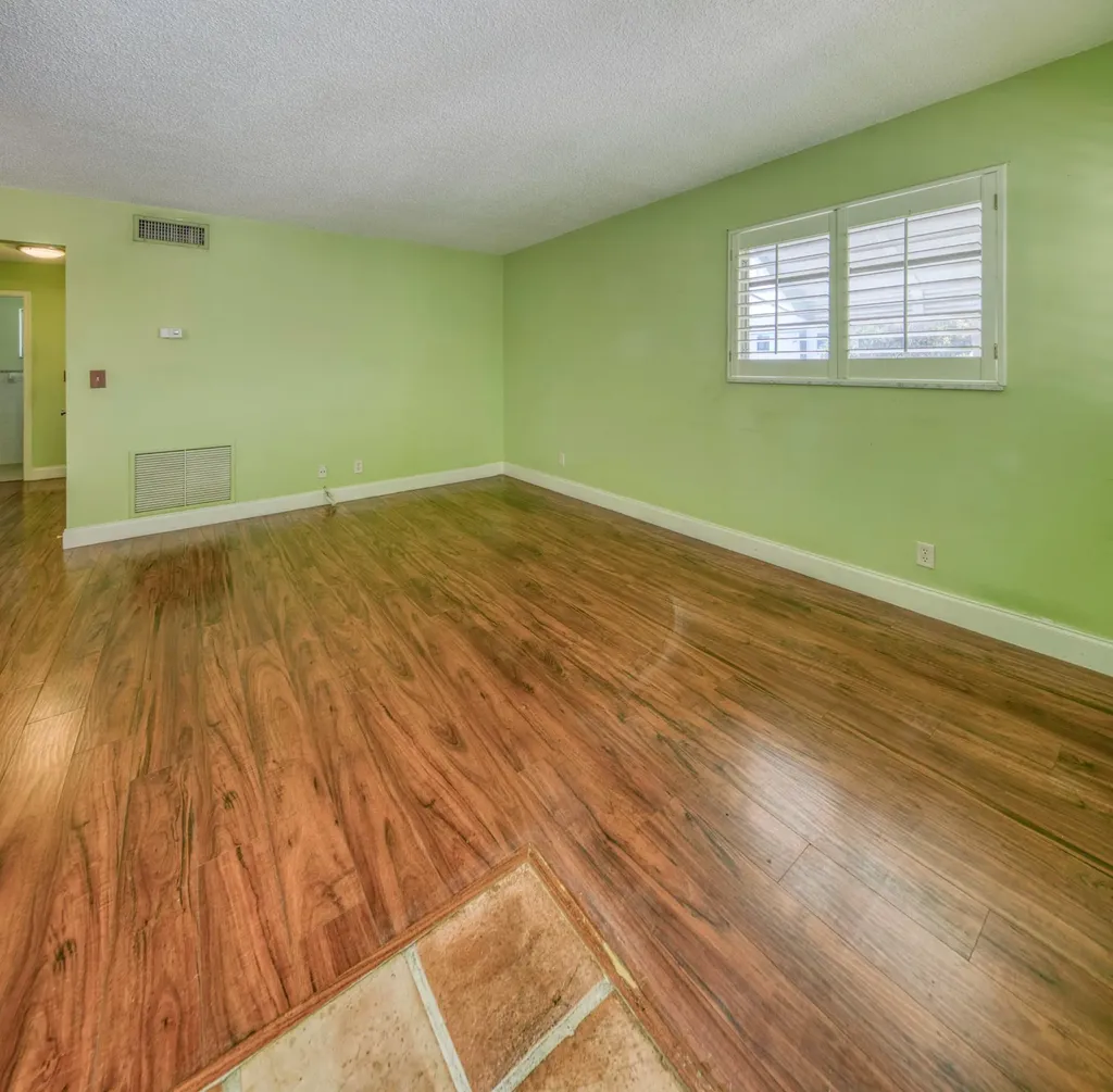 216 N Federal Highway Lake Worth Beach FL 33460