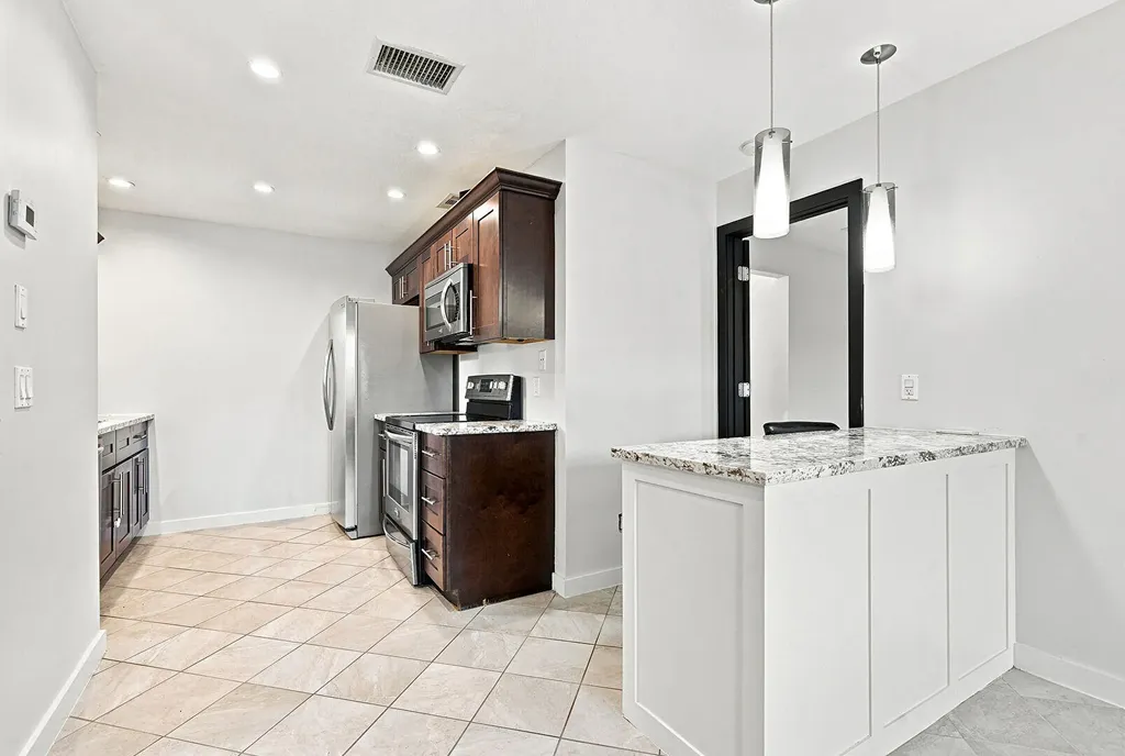2480 SE Garden Terrace Port St Lucie FL 34952