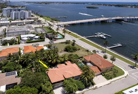 107 Flagler Promenade S West Palm Beach FL 33405