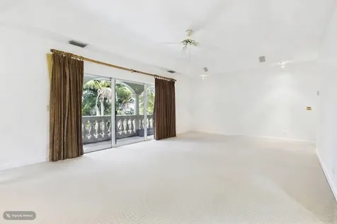 107 Flagler Promenade S West Palm Beach FL 33405