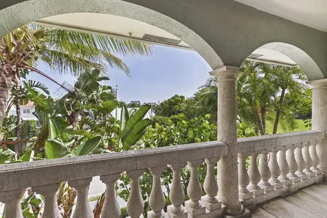 107 Flagler Promenade S West Palm Beach FL 33405