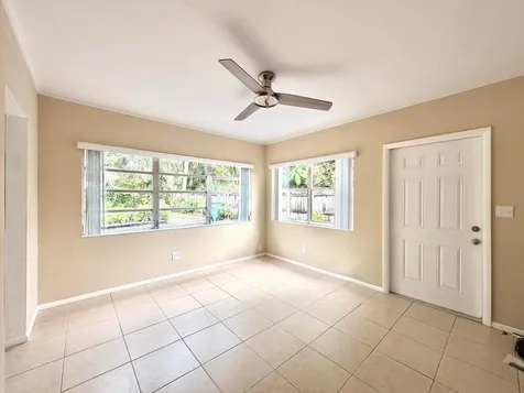 1421 NW 2nd Fort Lauderdale FL 33311